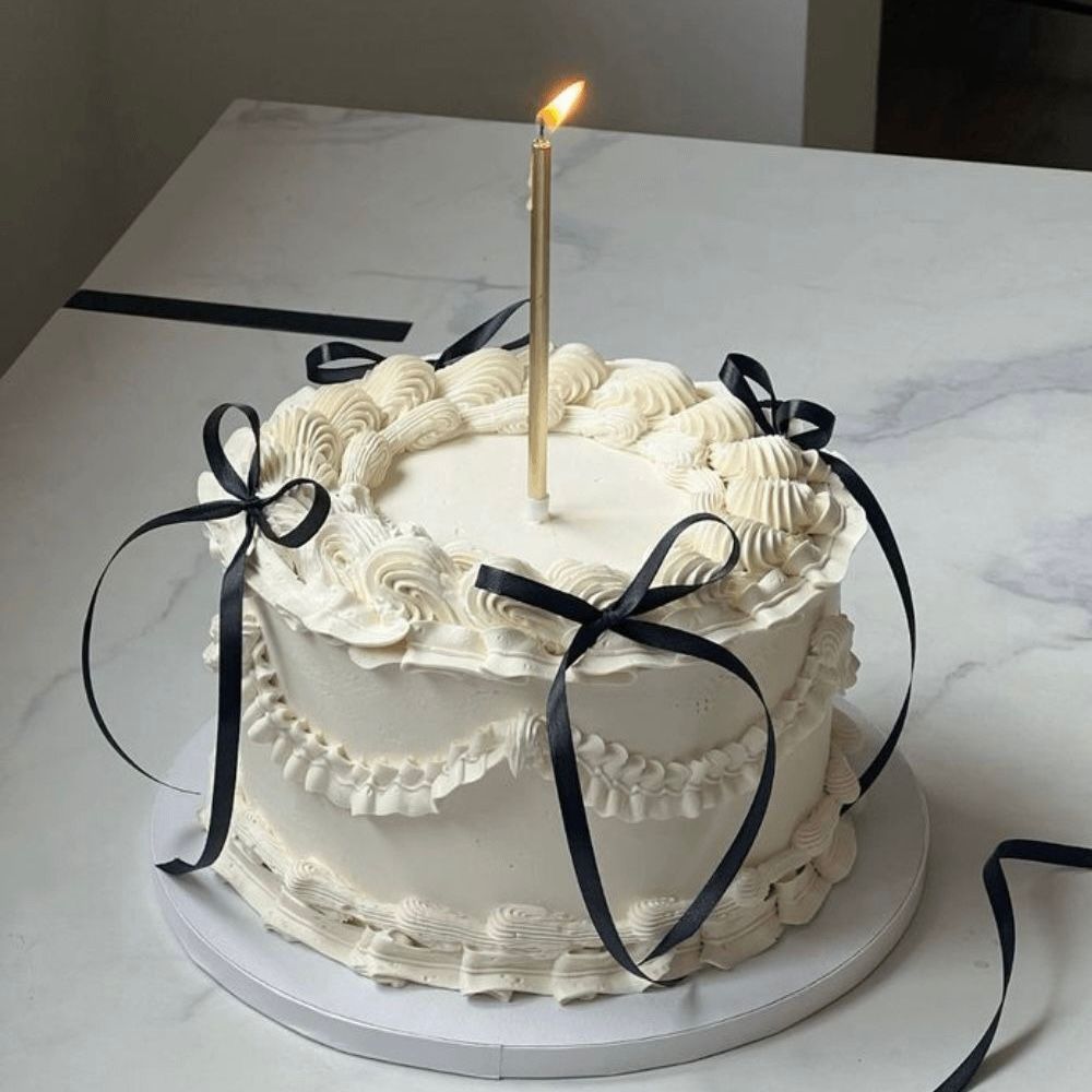 10 PRO TIPS FOR DECORATING CAKES LIKE A PASTERY CHEF
