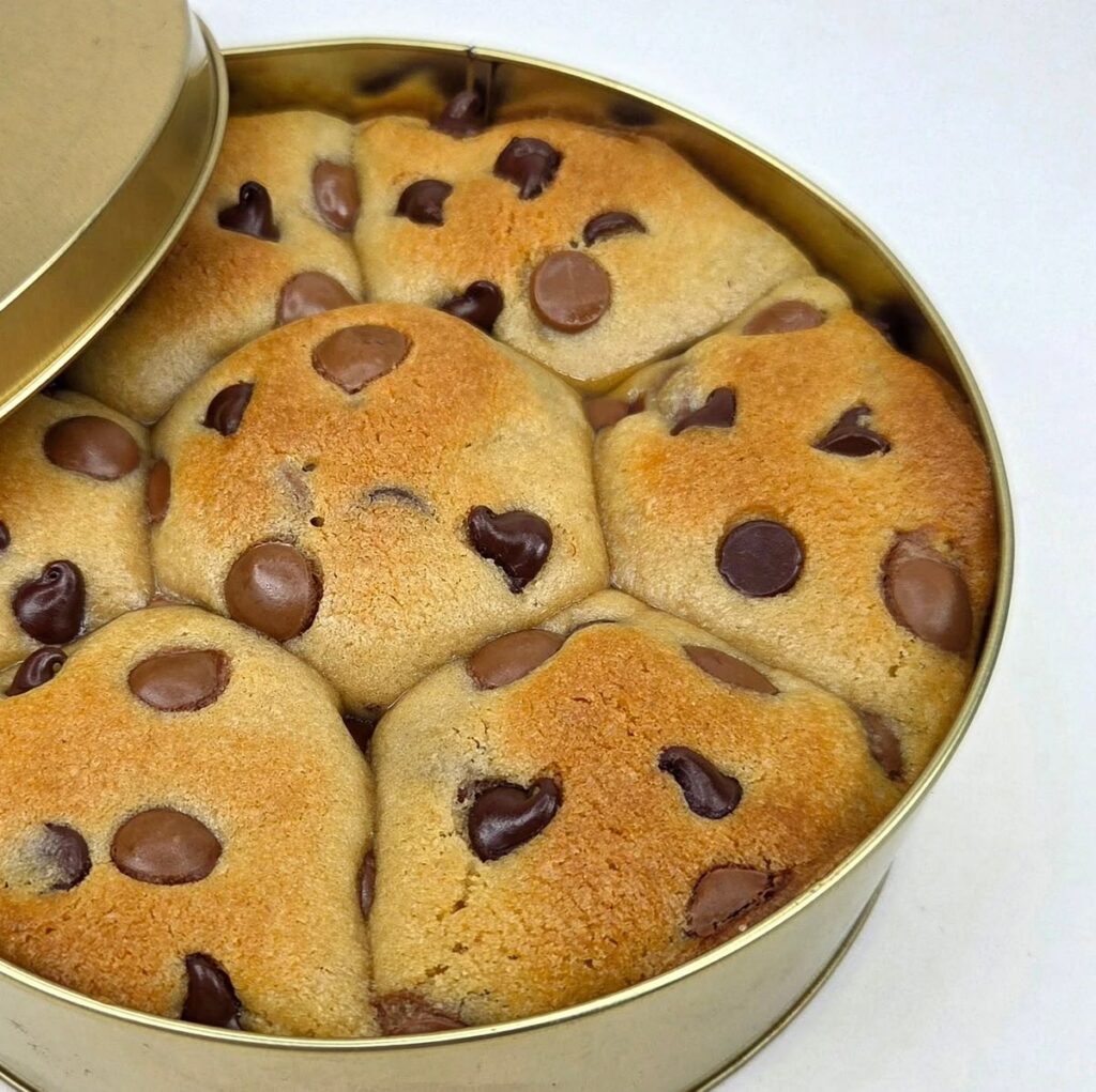 COOKIE TIN